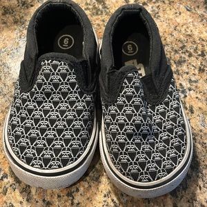 Size 6 toddler Star Wars slide on Vans